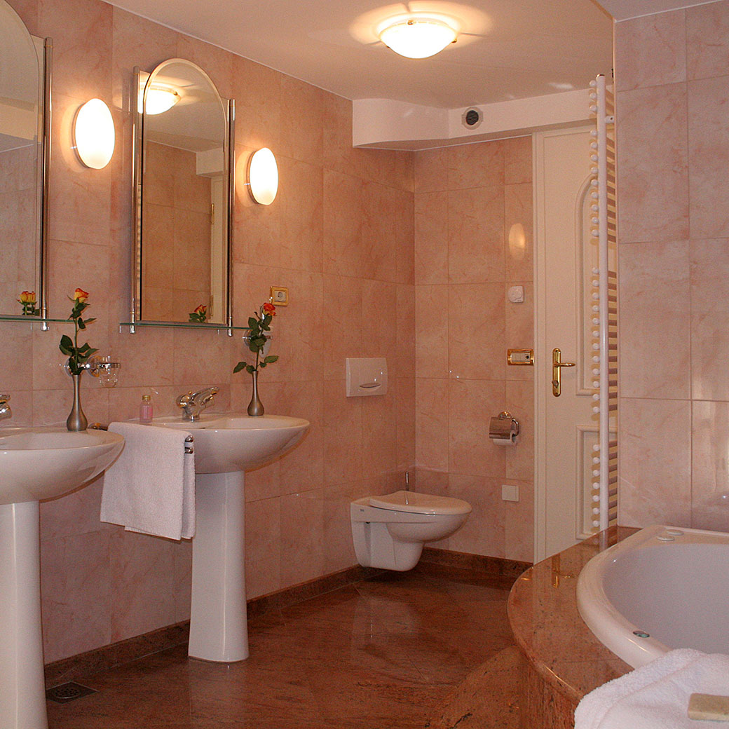 Marble bathroom with jacuzzi