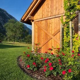 Privillage Stare villa with big garden with bed of roses near Lake Bohinj.